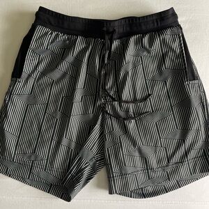 Leisure Lab Stretch Woven Sport Short